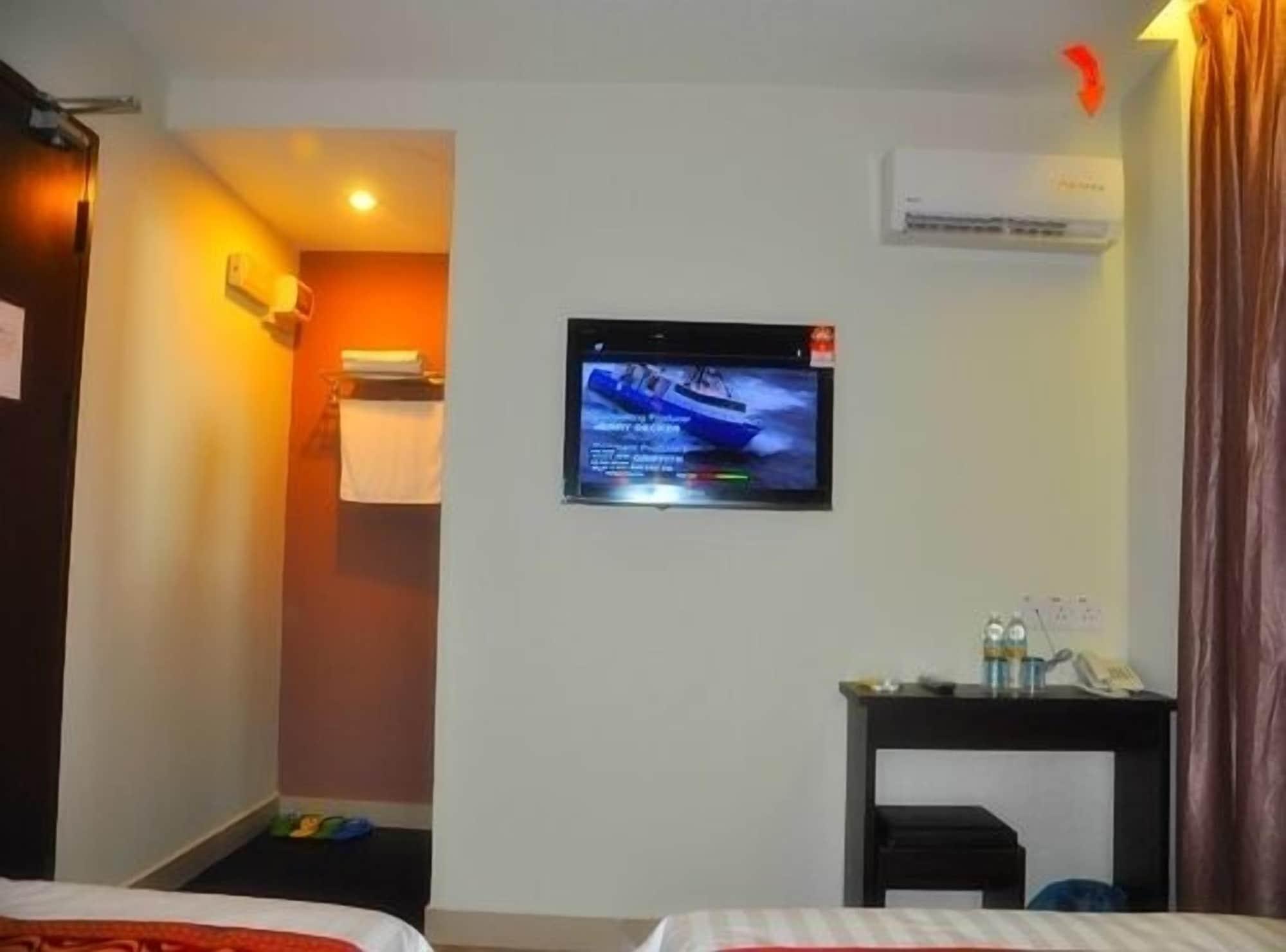 Goldenhill Hotel Кота-Кинабалу Экстерьер фото