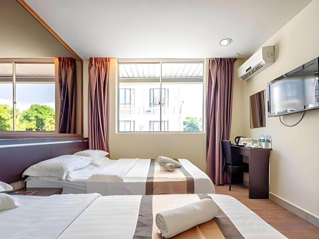Goldenhill Hotel Кота-Кинабалу Экстерьер фото