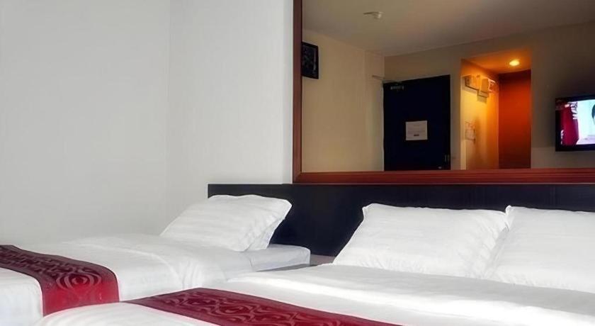 Goldenhill Hotel Кота-Кинабалу Экстерьер фото