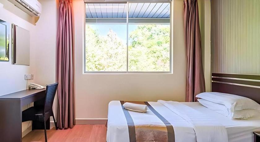 Goldenhill Hotel Кота-Кинабалу Экстерьер фото